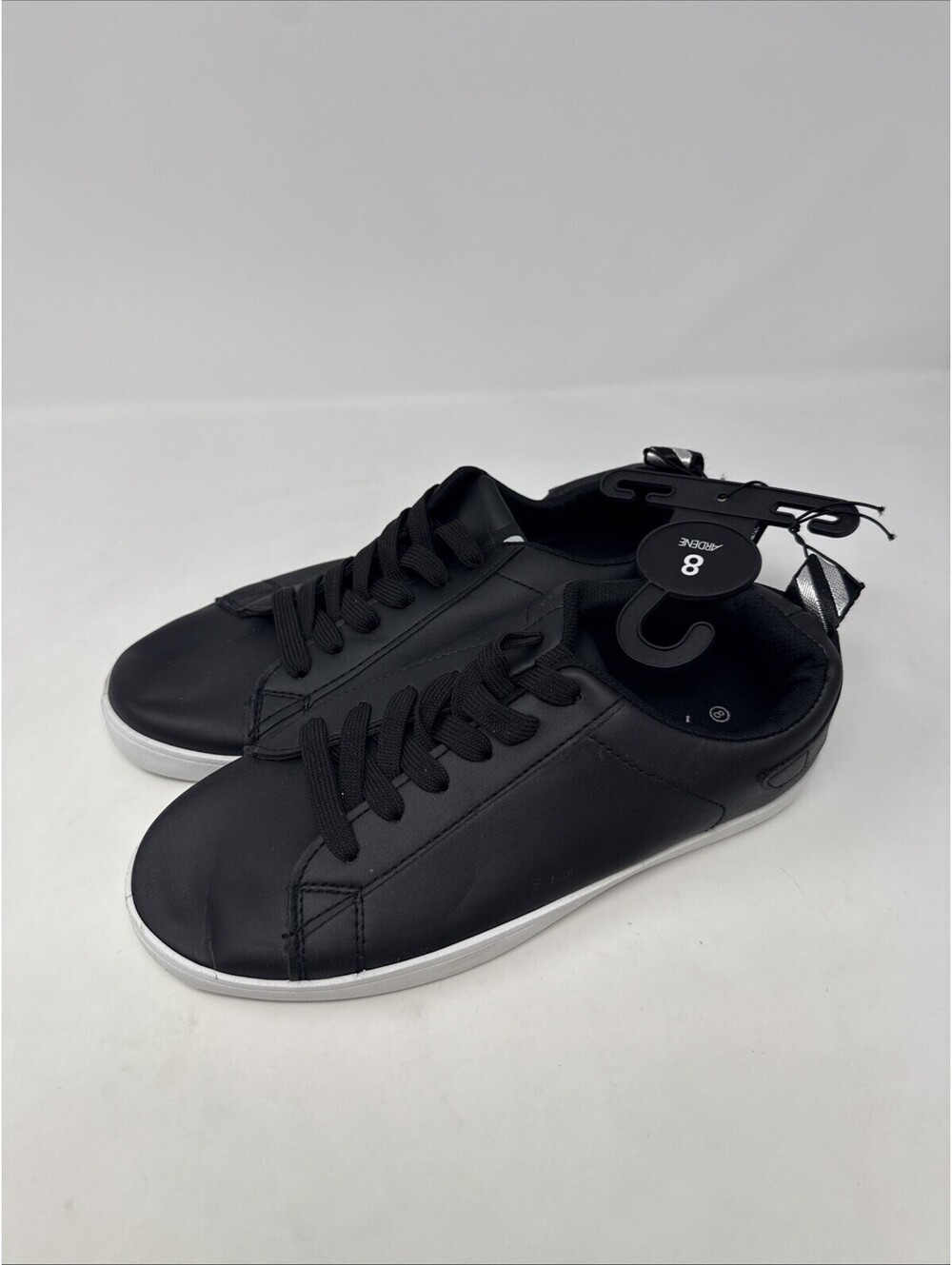 Adrene Women’s Black And White Shoes Size 8